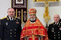 Пасхальное богослужение в Главном Морском соборе России